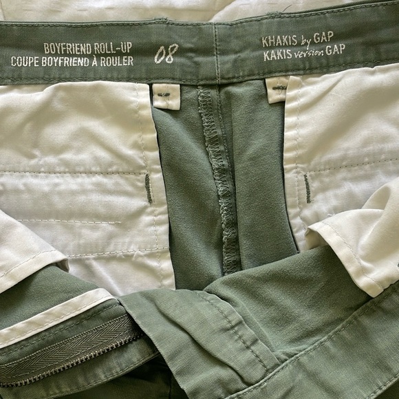Gap Roll-Up Boyfriend Khaki Cotton Shorts, Size 8 - Picture 11 of 14